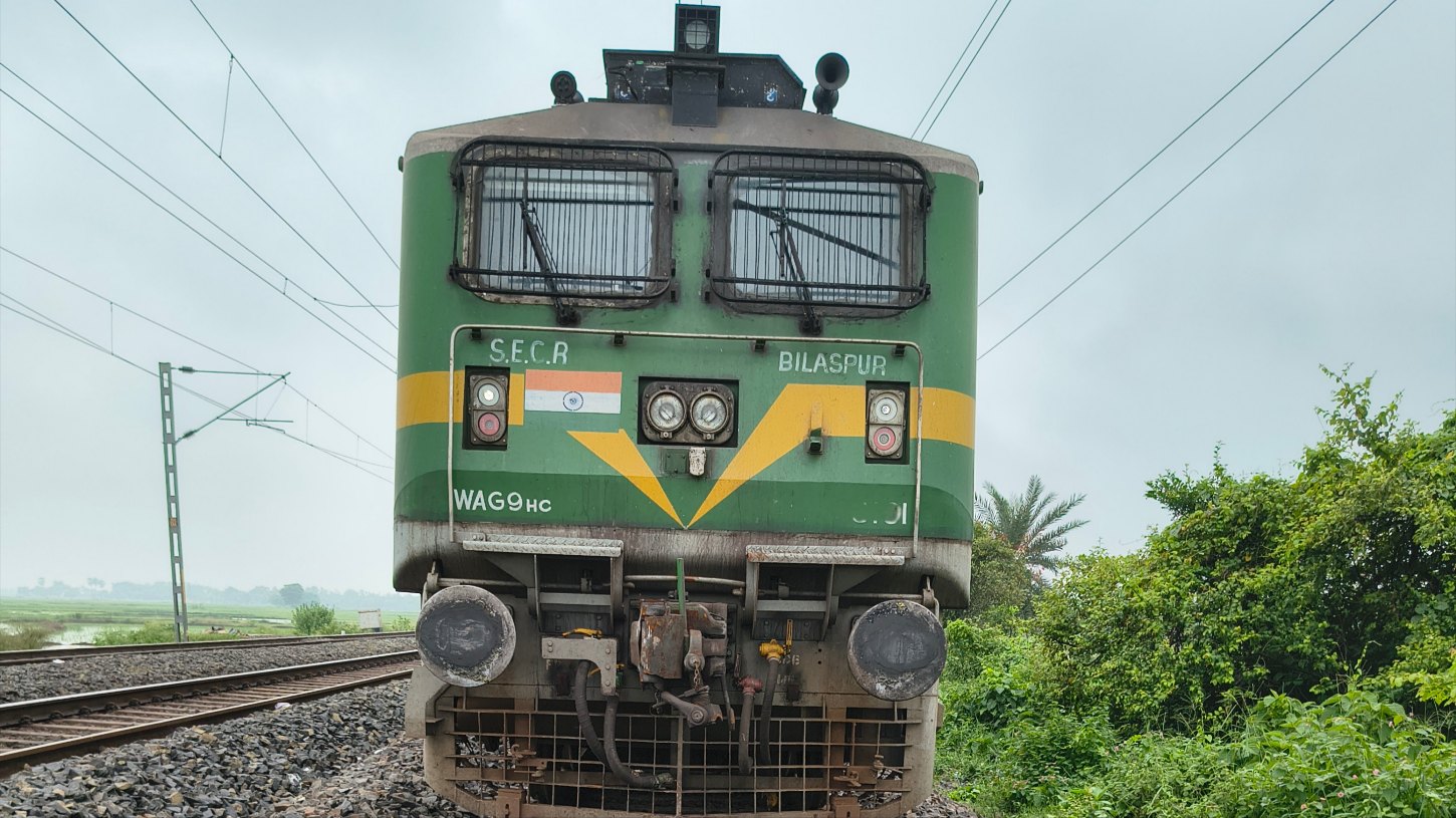 Advantages of 3-phase Locomotives, and specification